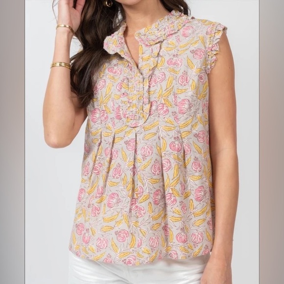 ivy jane Tops - Ivy James High Neck Ruffles Sleeveless Floral Pleated Accent Top NWT Size XS